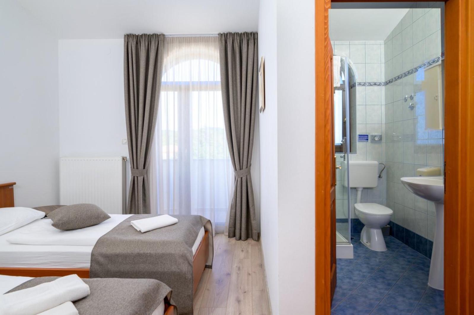 Rooms Luna Sol Krnica Esterno foto